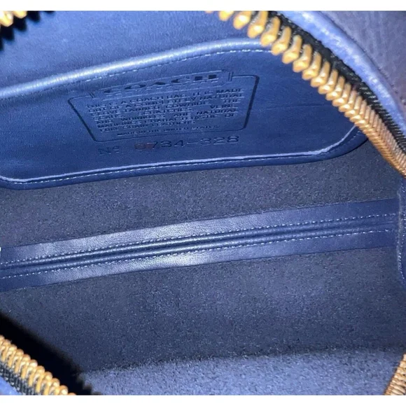 COACH VINTAGE KIMBALL “Taco/Half Moon Bag”Navy Blue LEATHER Dome USA - Picture 7 of 8